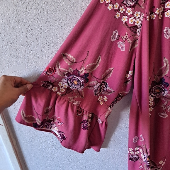 Magenta Floral Lee Blouse - Picture 4 of 7